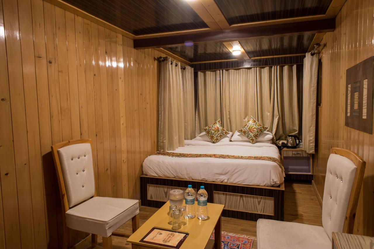 Hotel Imperial Resorts Sonāmarg Εξωτερικό φωτογραφία